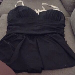 Elegant Black One-Piece Swimsuit-0566